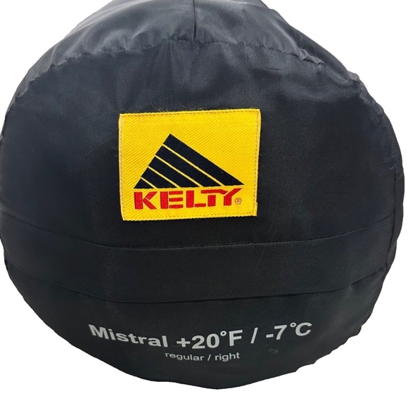 Kelty Mistral Sleeping Bag: 20F Synthetic Regular Right Zip Red/Gray VGC; in bag - Picture 11 of 11